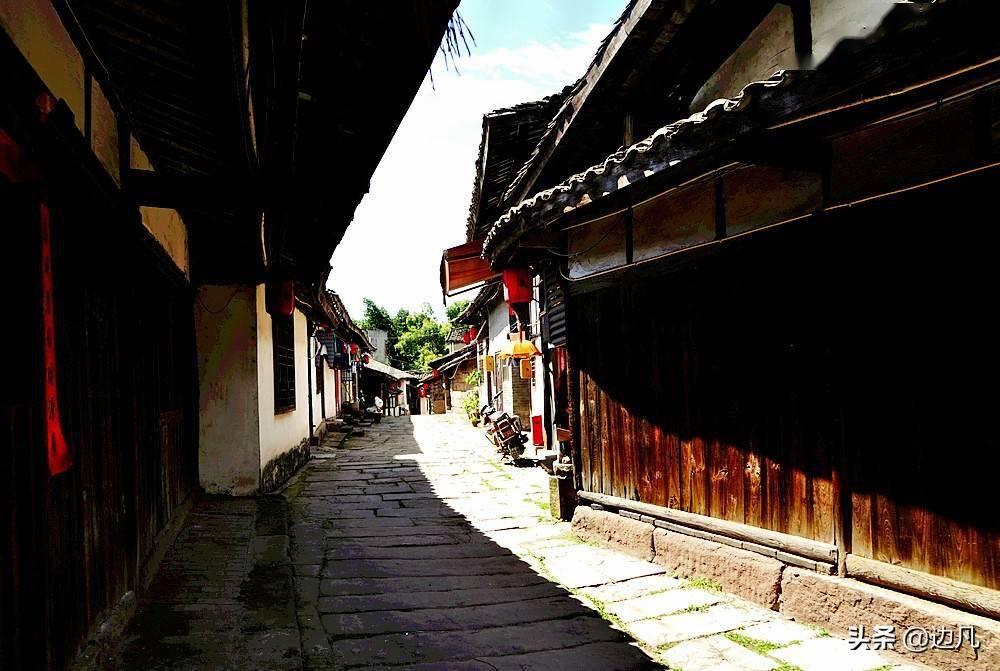 公路坦克战